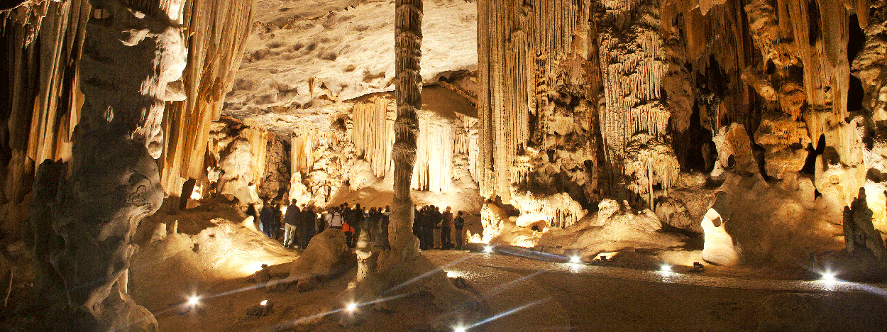 /resource/Images/southafrica/headerimage/Cango-caves.jpg